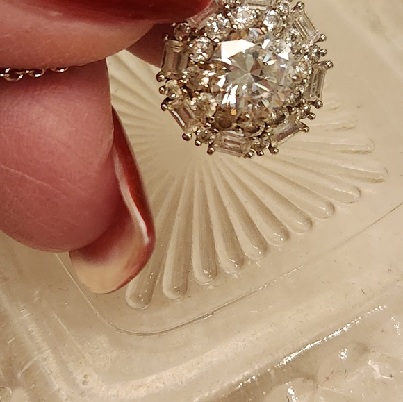 Bella Luce means Beautiful Light in Italian.. Vintage nspired necklace - Picture 6 of 8